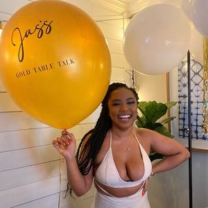 Meet your Posher, Jasmin